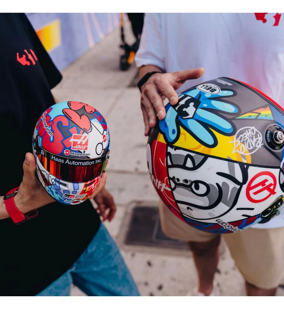 ESTEBAN OCON X RICHARD ORLINSKI MINI HELMET 1:2